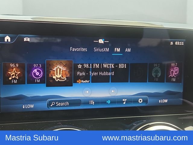 Used 2024  Mercedes-Benz GLB 250 image 19