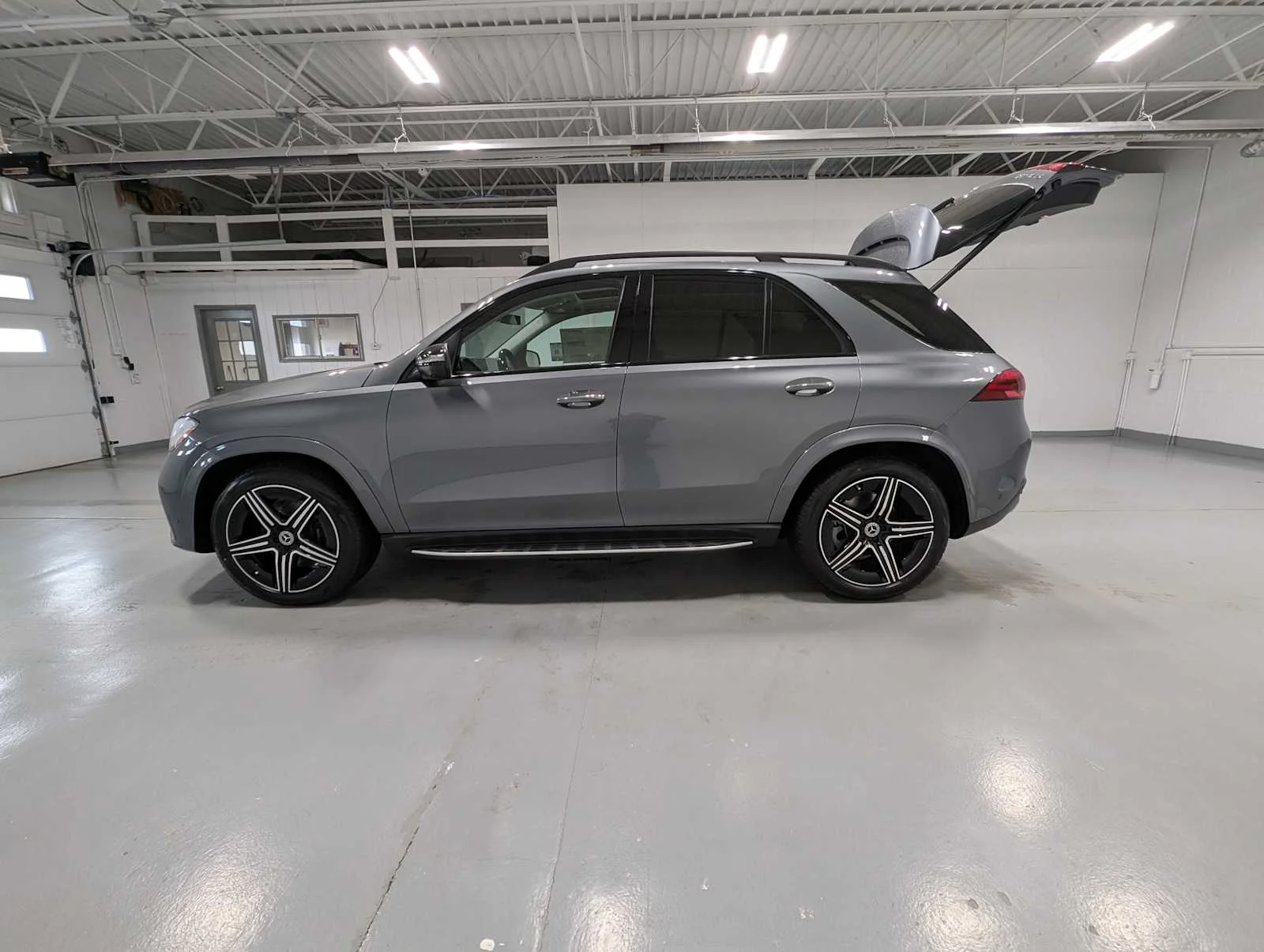 2026 Mercedes-Benz GLE GLE450 - Photo 11