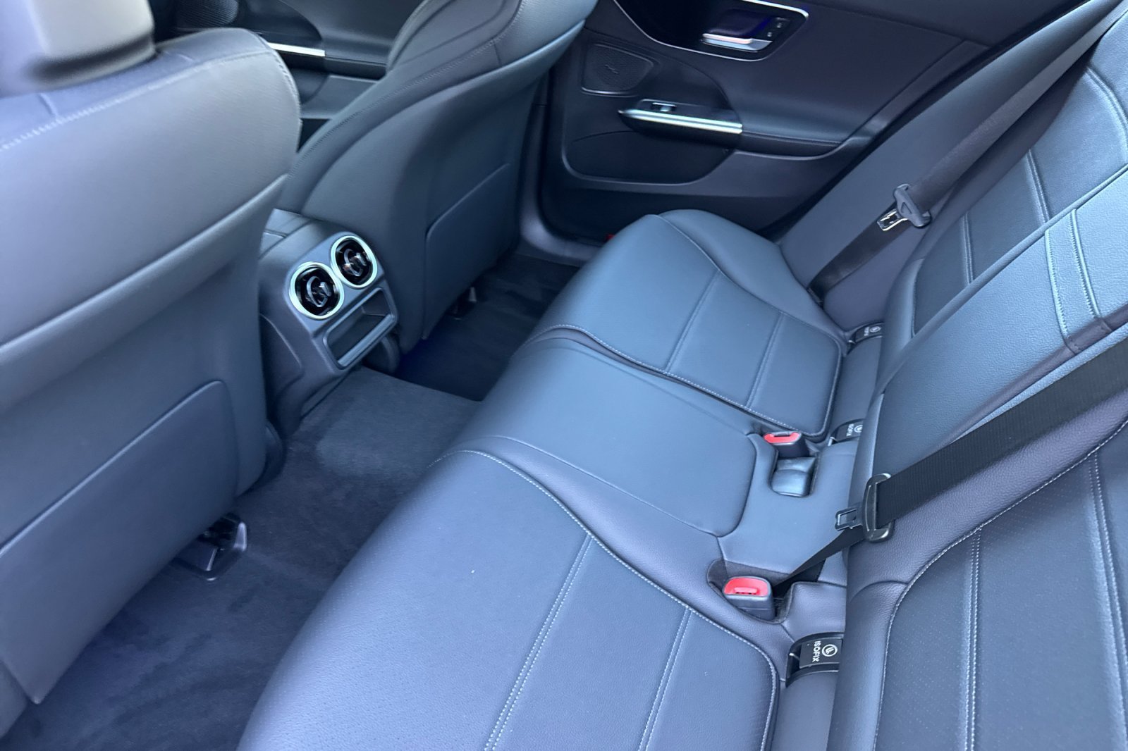 New 2026 Polar White Mercedes-Benz C 300 image 11