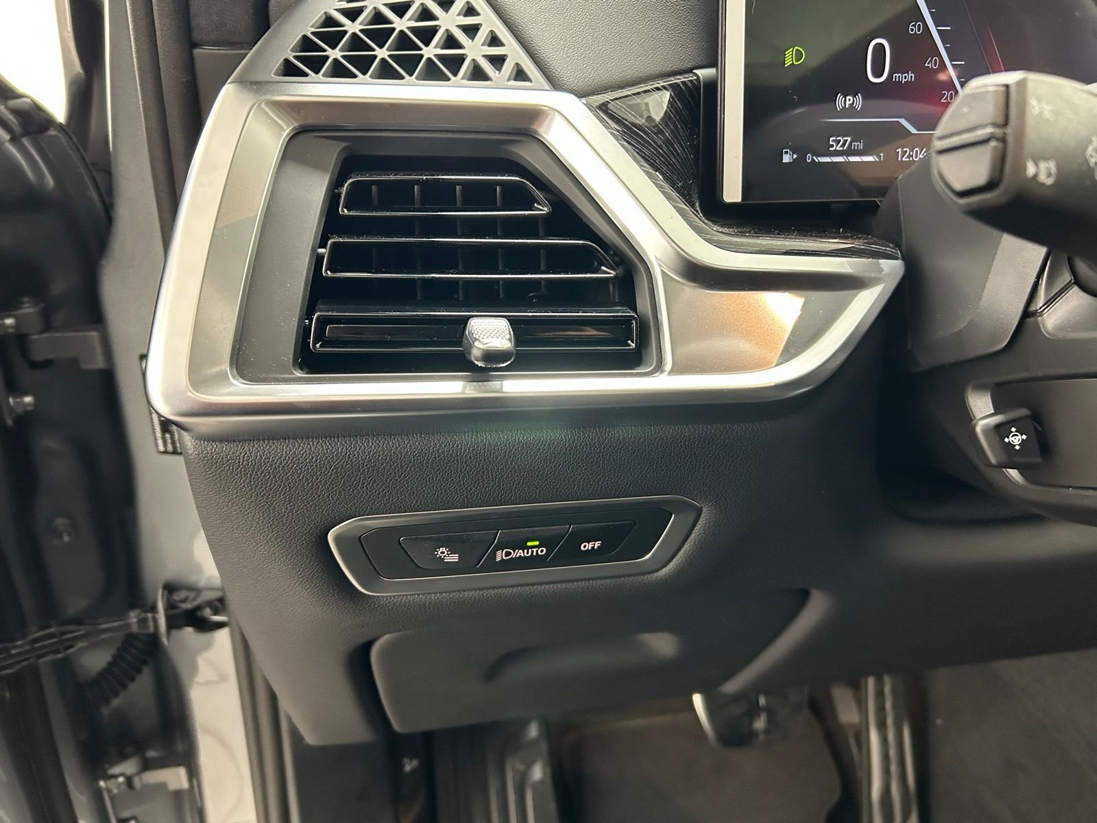 New 2026 Skyscraper Grey Metallic BMW xDrive40i image 45