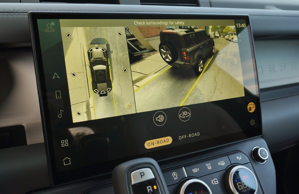 New 2026 Carpathian Grey Land Rover X-Dynamic SE image 24