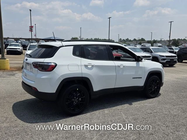 New 2026 Bright White Clearcoat Jeep Latitude image 13