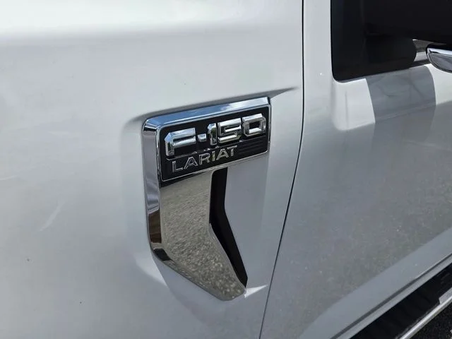 New 2026 Oxford White Ford Lariat image 11
