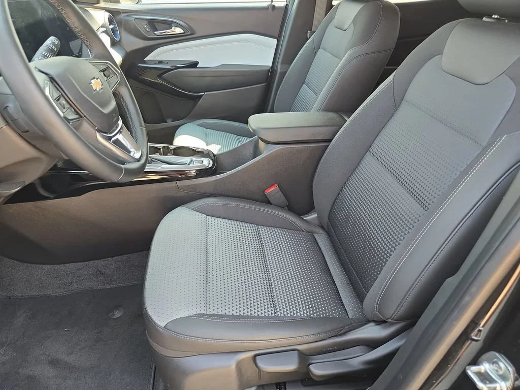 Certified Used 2026 Mosaic Black Metallic Chevrolet LT image 20