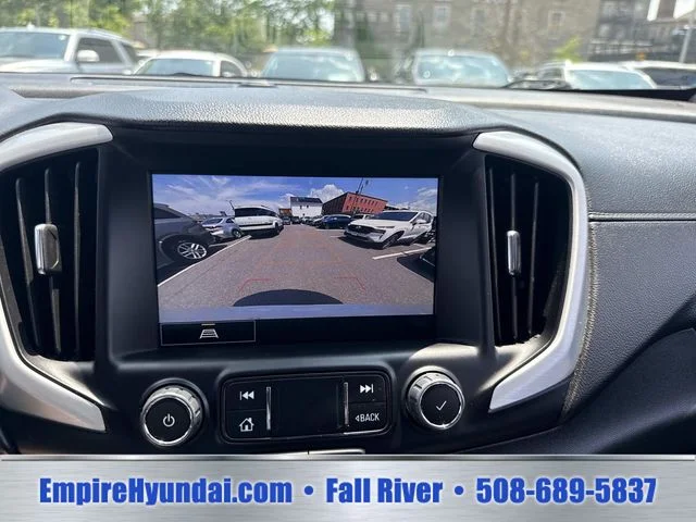 Used 2024 White GMC SLT image 33