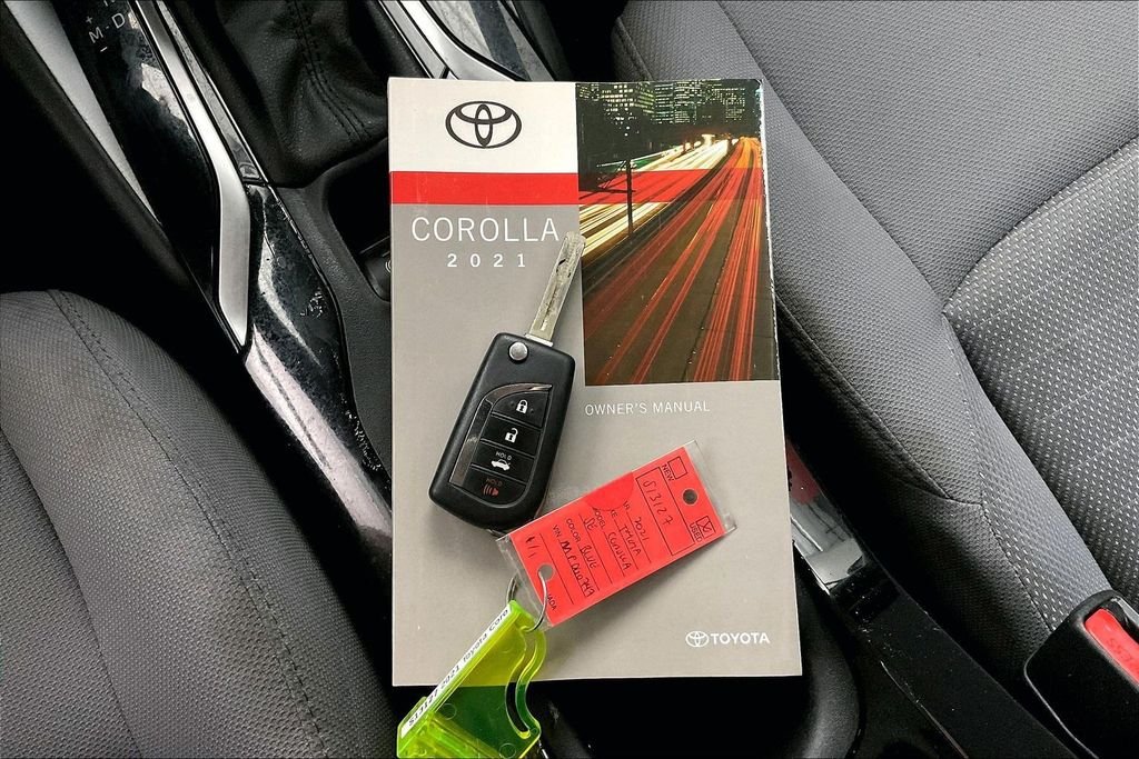 Used 2021 Blue Toyota SE image 15