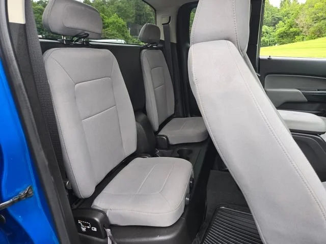 Used 2022 Dynamic Blue Metallic GMC Elevation Standard image 20
