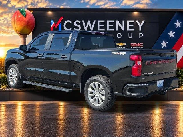 Used 2025 Black Chevrolet Custom image 3