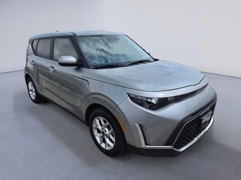Used 2025 Gray Kia LX image 8