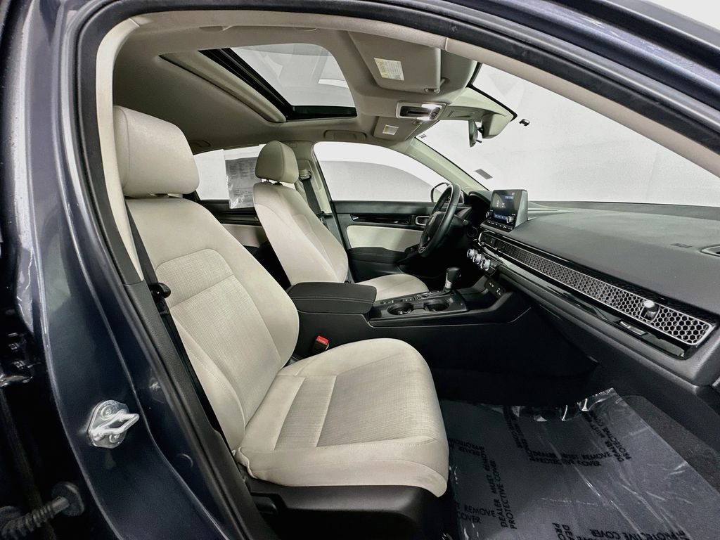 Used 2022  Honda EX image 28