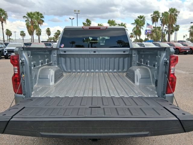 New 2026 Sterling Gray Metallic Chevrolet LT image 7