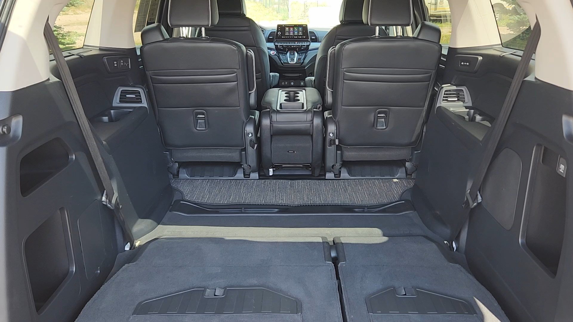 2025 Honda Odyssey Touring - Photo 21