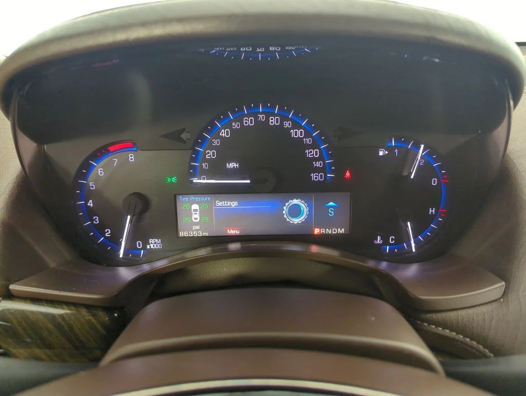 Used 2014 Gray Cadillac 2.5L Luxury image 38