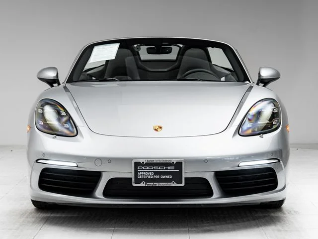 Certified Used 2017  Porsche S image 32