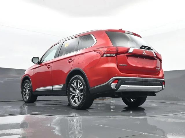 Used 2018 Red Mitsubishi GT image 26
