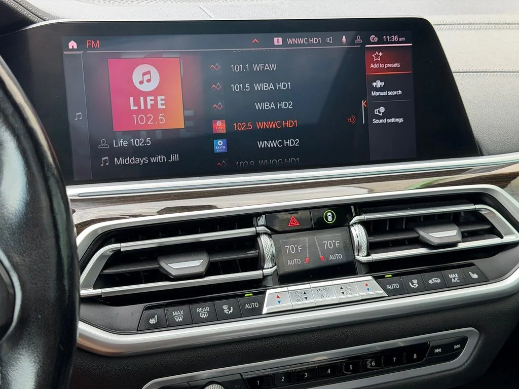 Used 2019 White BMW xDrive40i image 13