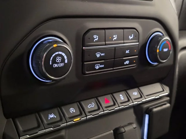 Used 2022 NORTHSKY BLUE METALLIC Chevrolet Custom image 22