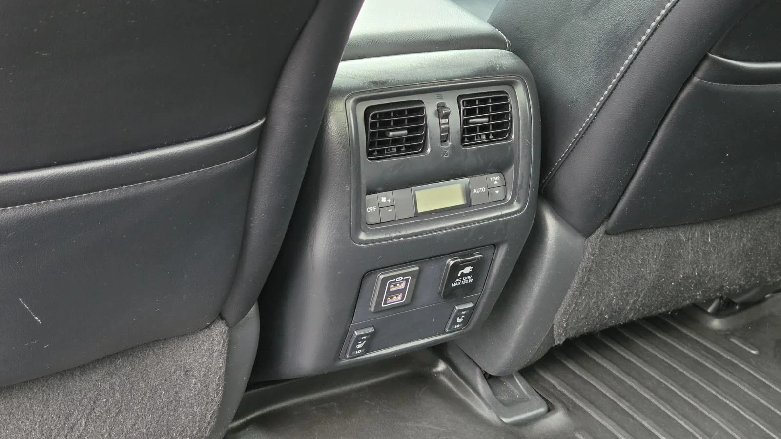 Used 2018 Gun Metallic Nissan Platinum image 43