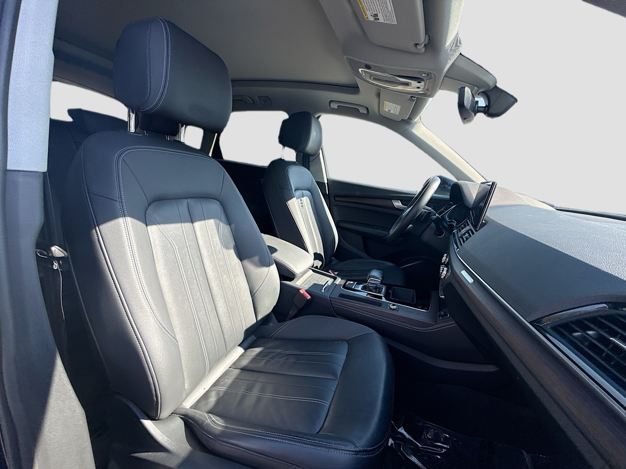 Used 2021 Navarra Blue Metallic Audi Premium Plus image 15