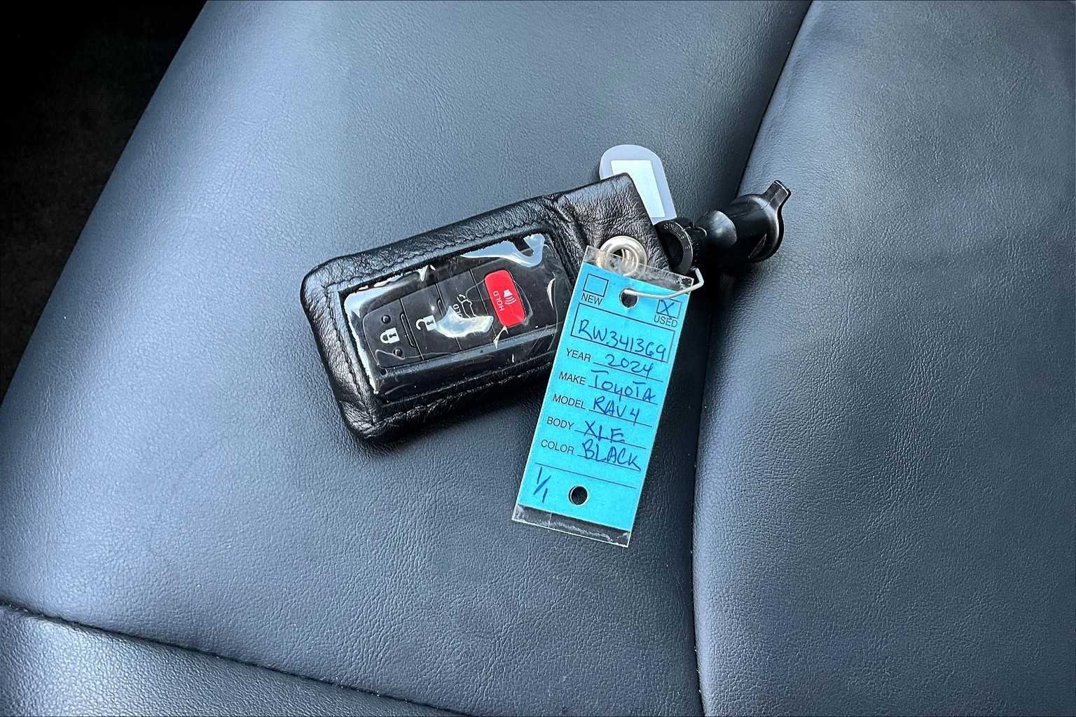 Used 2024 Midnight Black Metallic Toyota XLE Premium image 15