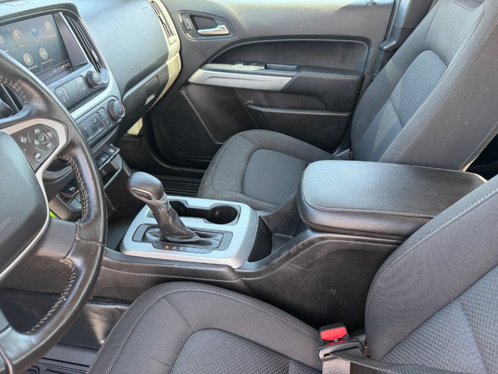 Used 2022 Summit White Chevrolet 2WD LT image 11