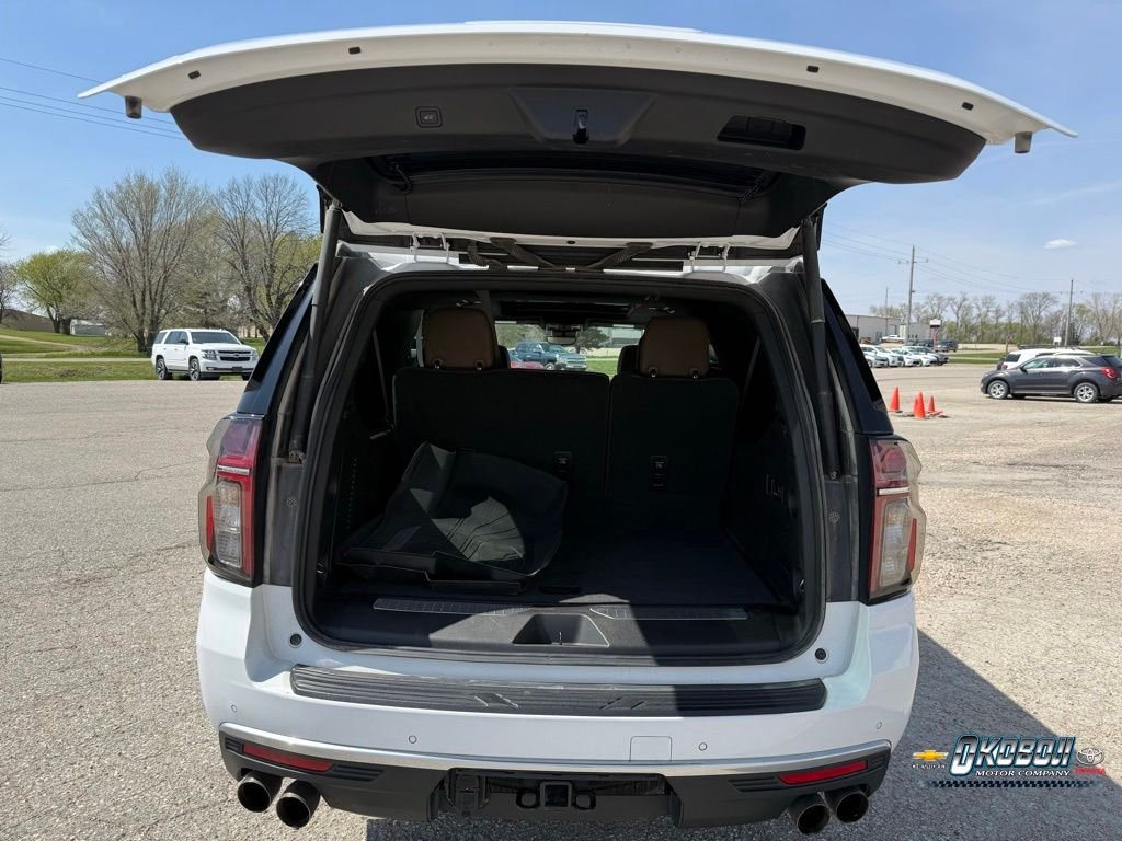 Used 2023 White Chevrolet High Country image 26