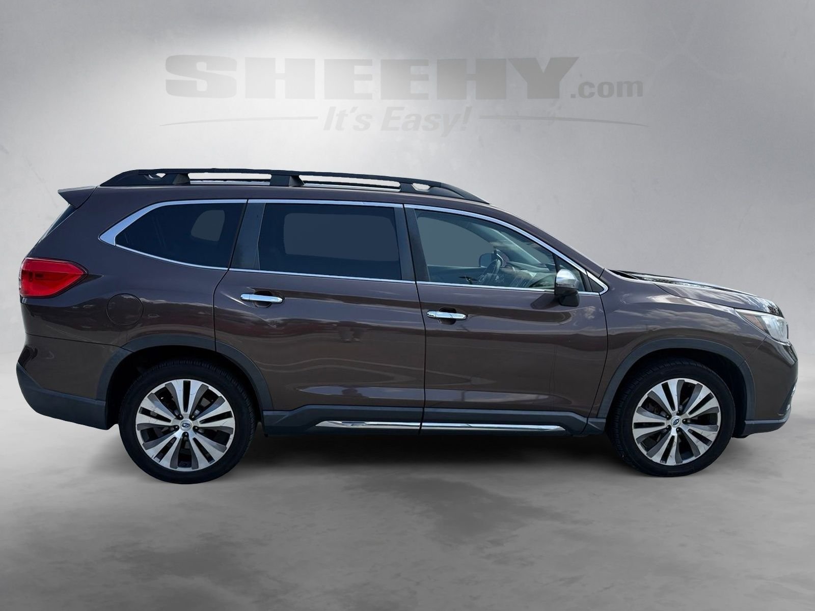 Used 2019 Brown Subaru Touring image 10