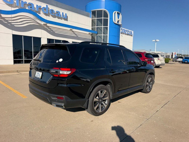 Used 2025 Crystal Black Pearl Honda AWD Elite image 29