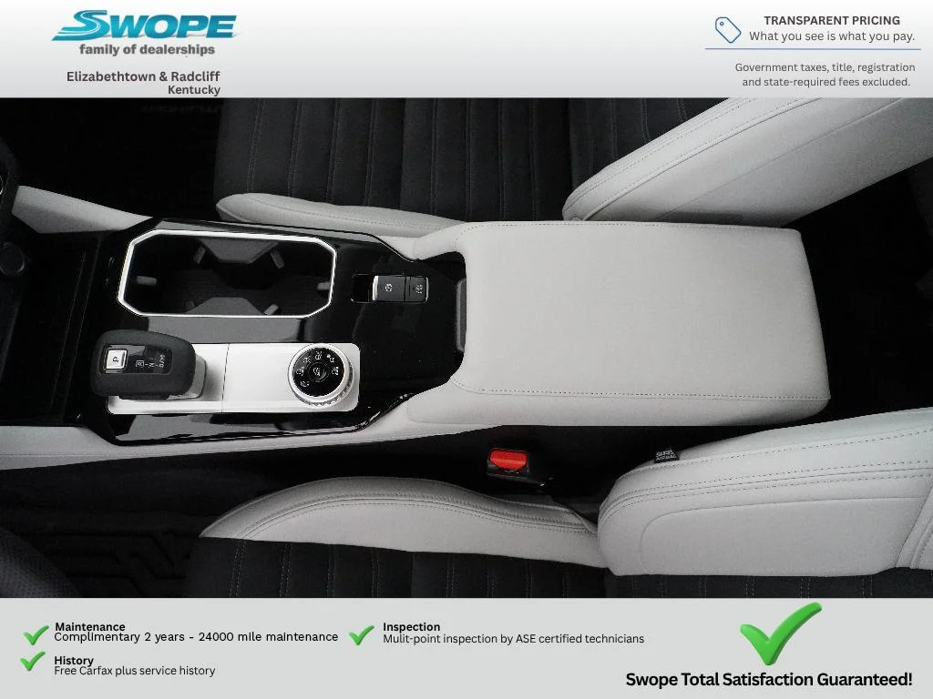 Used 2025 Red Diamond Mitsubishi SE image 23