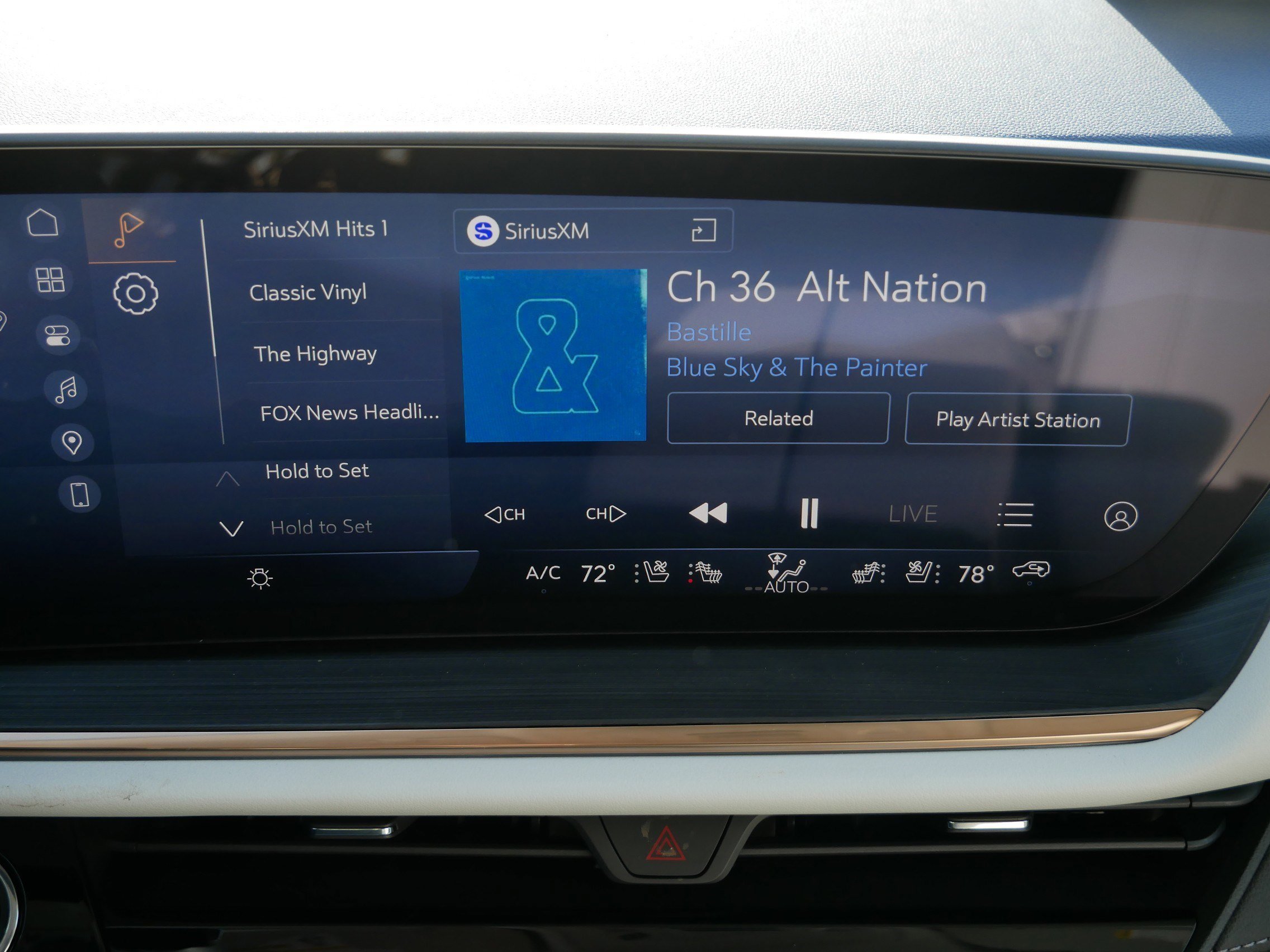 New 2026 Iridescent White Tricoat Buick Avenir image 7