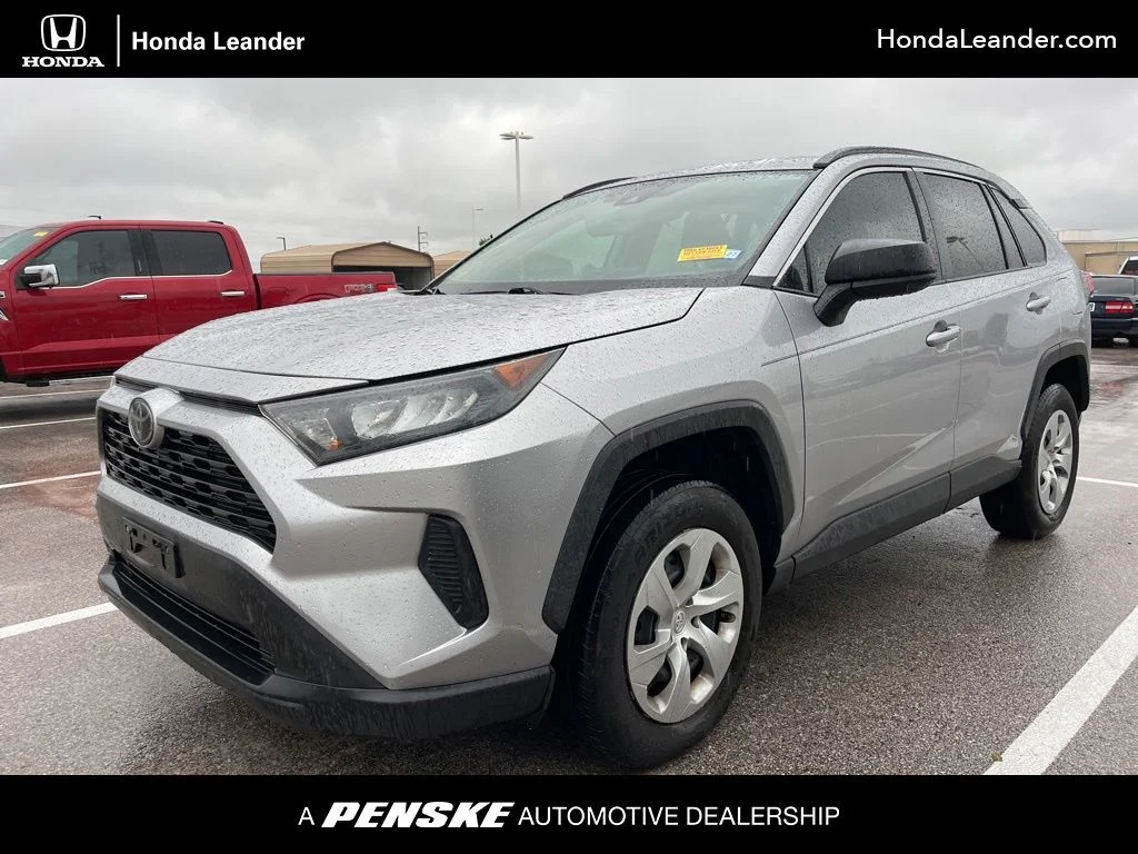 2020 Toyota RAV4 LE