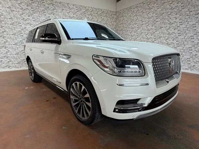 Used 2020 White Lincoln Reserve image 7