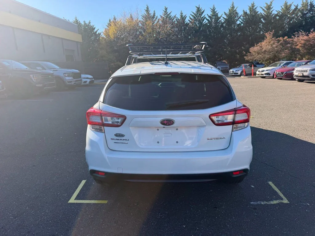 Used 2019  Subaru 2.0i image 5