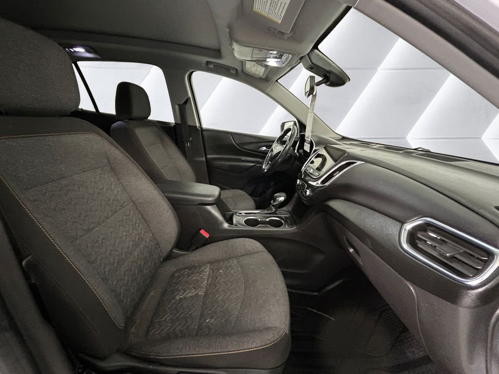 Used 2022 White Chevrolet LT image 13