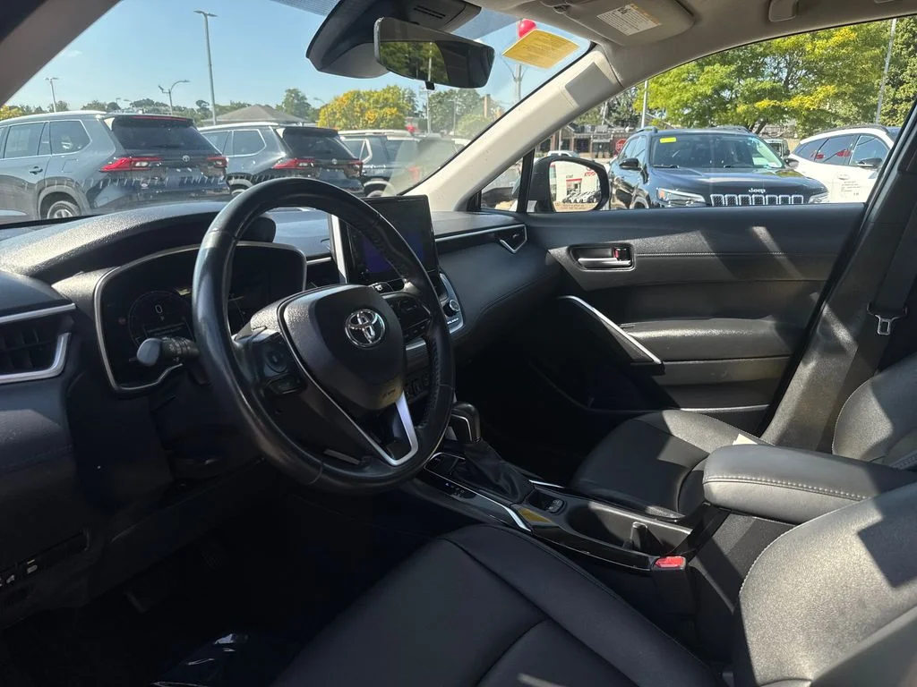 Used 2025 Black Toyota XLE image 14