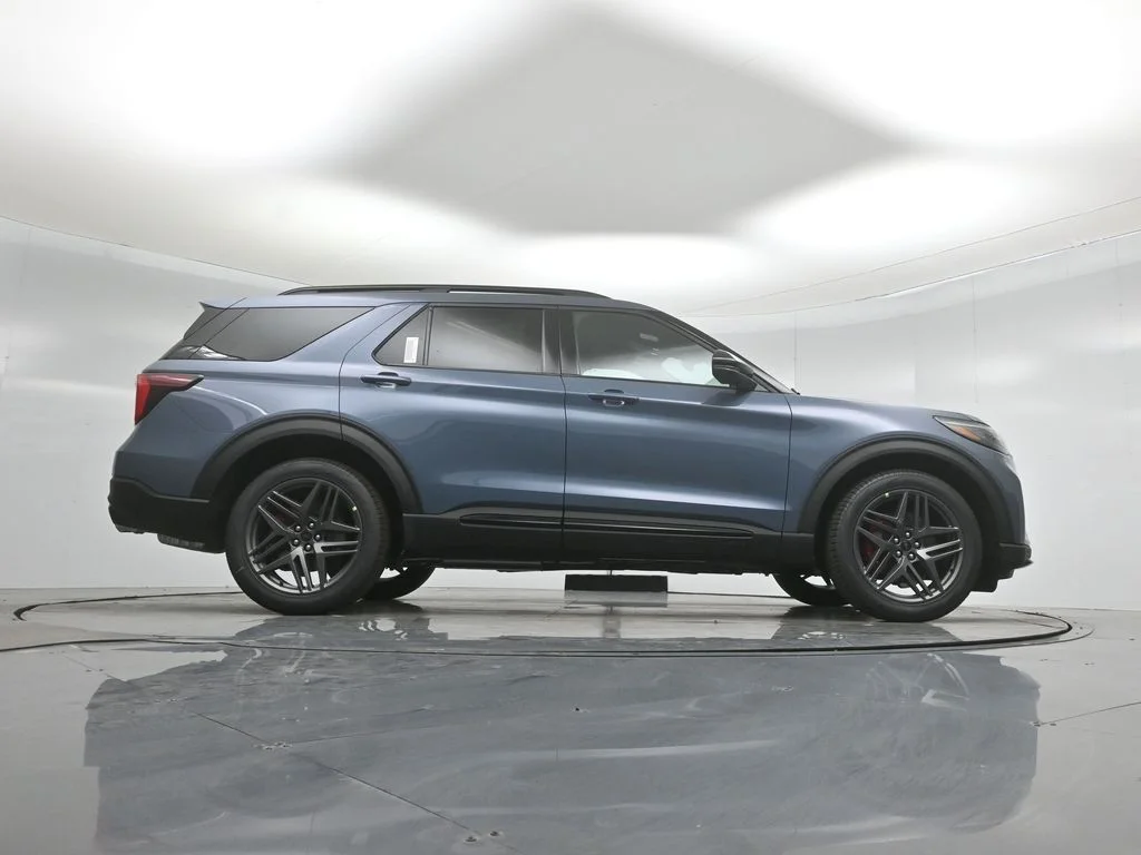 New 2026 Vapor Blue Metallic Ford ST image 47
