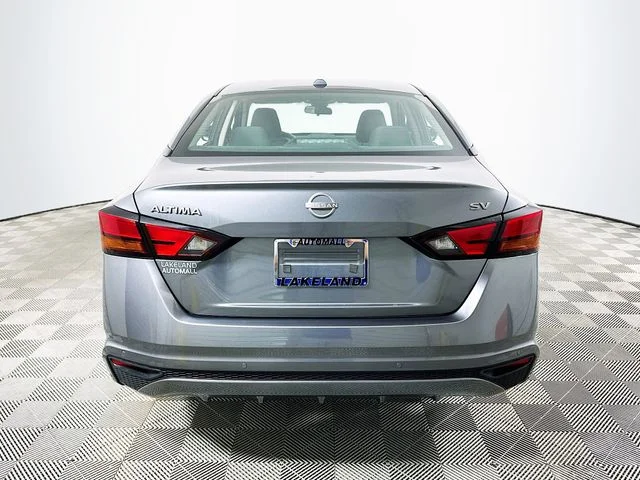 Certified Used 2024 Gray Nissan 2.5 SV image 4