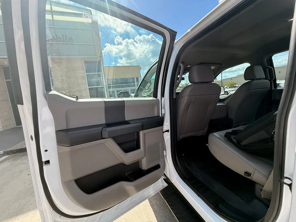 Used 2020 White Ford XL image 13