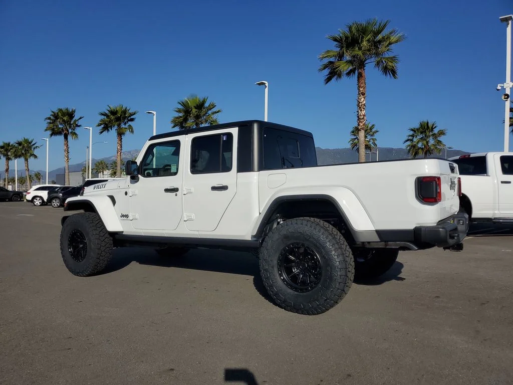 New 2026 Bright White Clear-Coat Exterior Paint Jeep Willys image 3