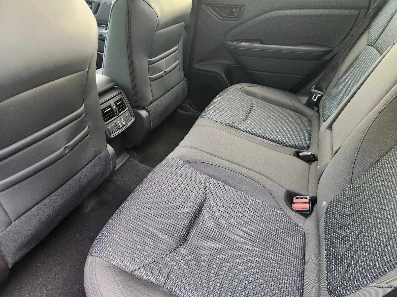 New 2026 ICE SILVER METALLIC Subaru Premium Hybrid image 21