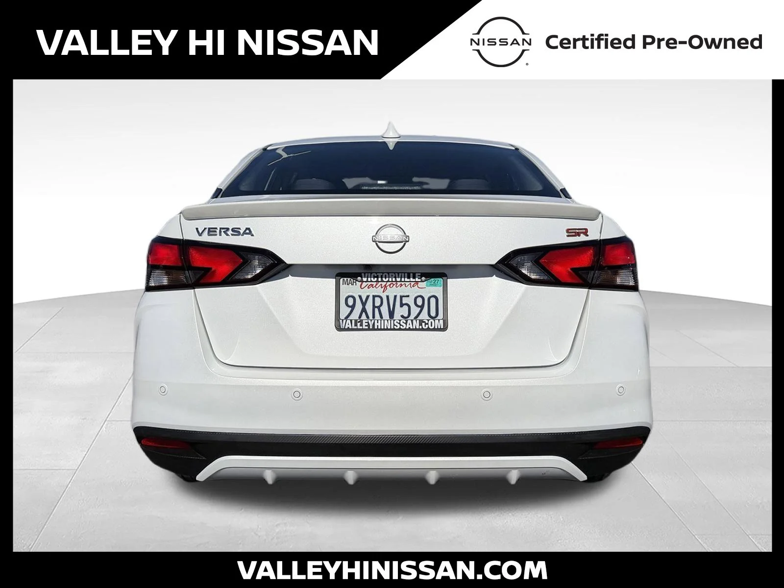 2025 Nissan Versa Sedan SR - Photo 6