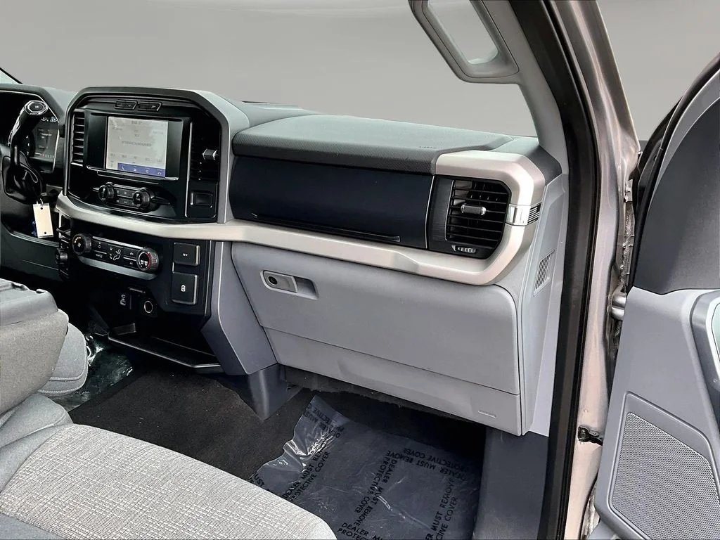 Certified Used 2021 Silver Ford XLT image 28