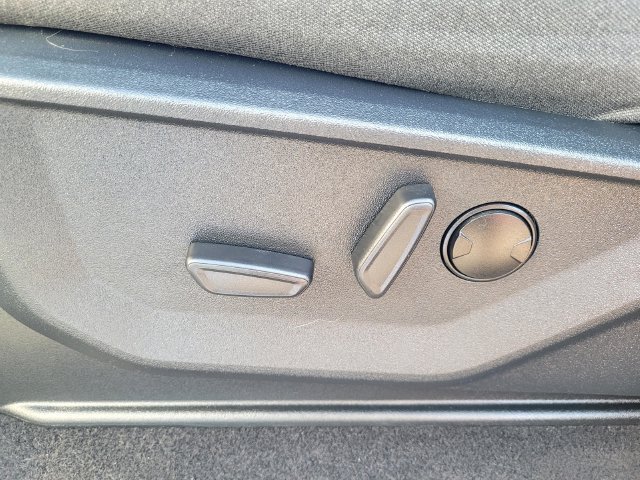Used 2024 White Ford Flash image 11