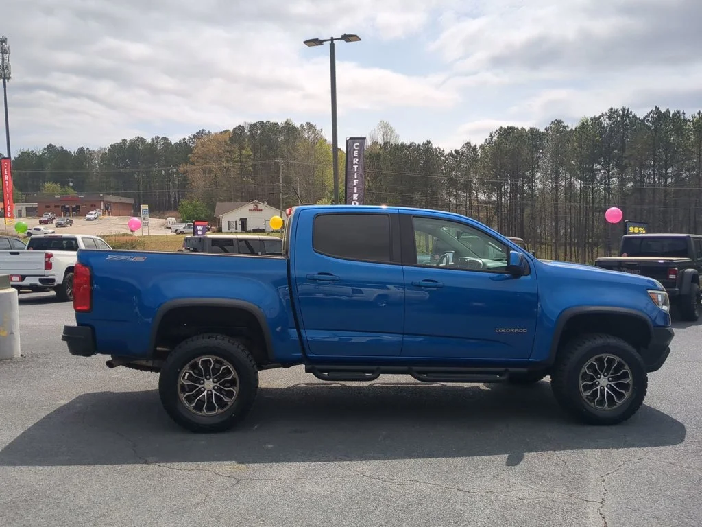 Used 2019 Kinetic Blue Metallic Chevrolet 4WD ZR2 image 4