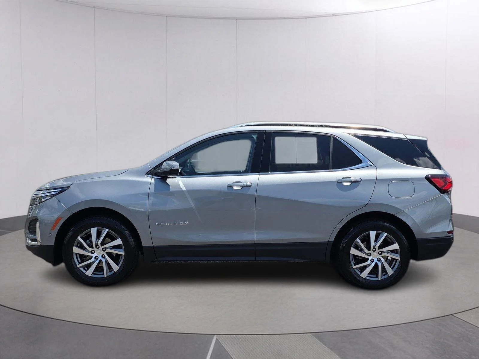 Used 2023 Sterling Gray Metallic Chevrolet Premier image 8