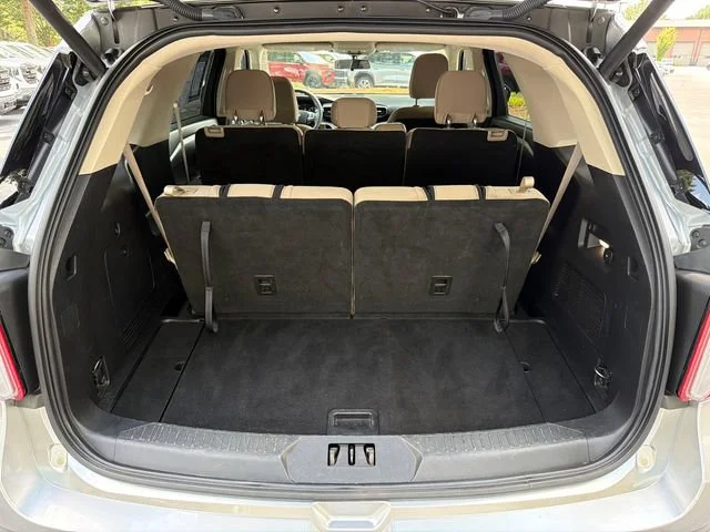 Used 2020 Silver Ford Base image 18