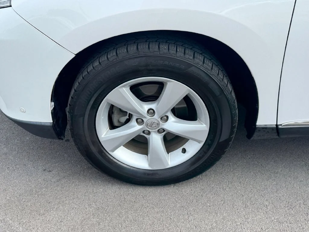 Used 2013 White Lexus 350 image 15