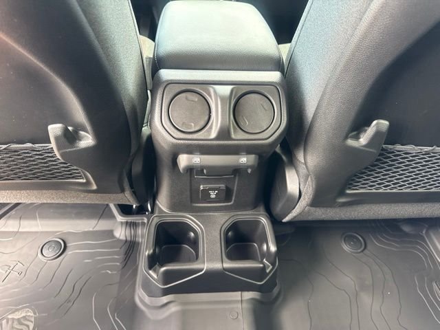 New 2026 Hydro Blue Pearlcoat Jeep Rubicon image 13