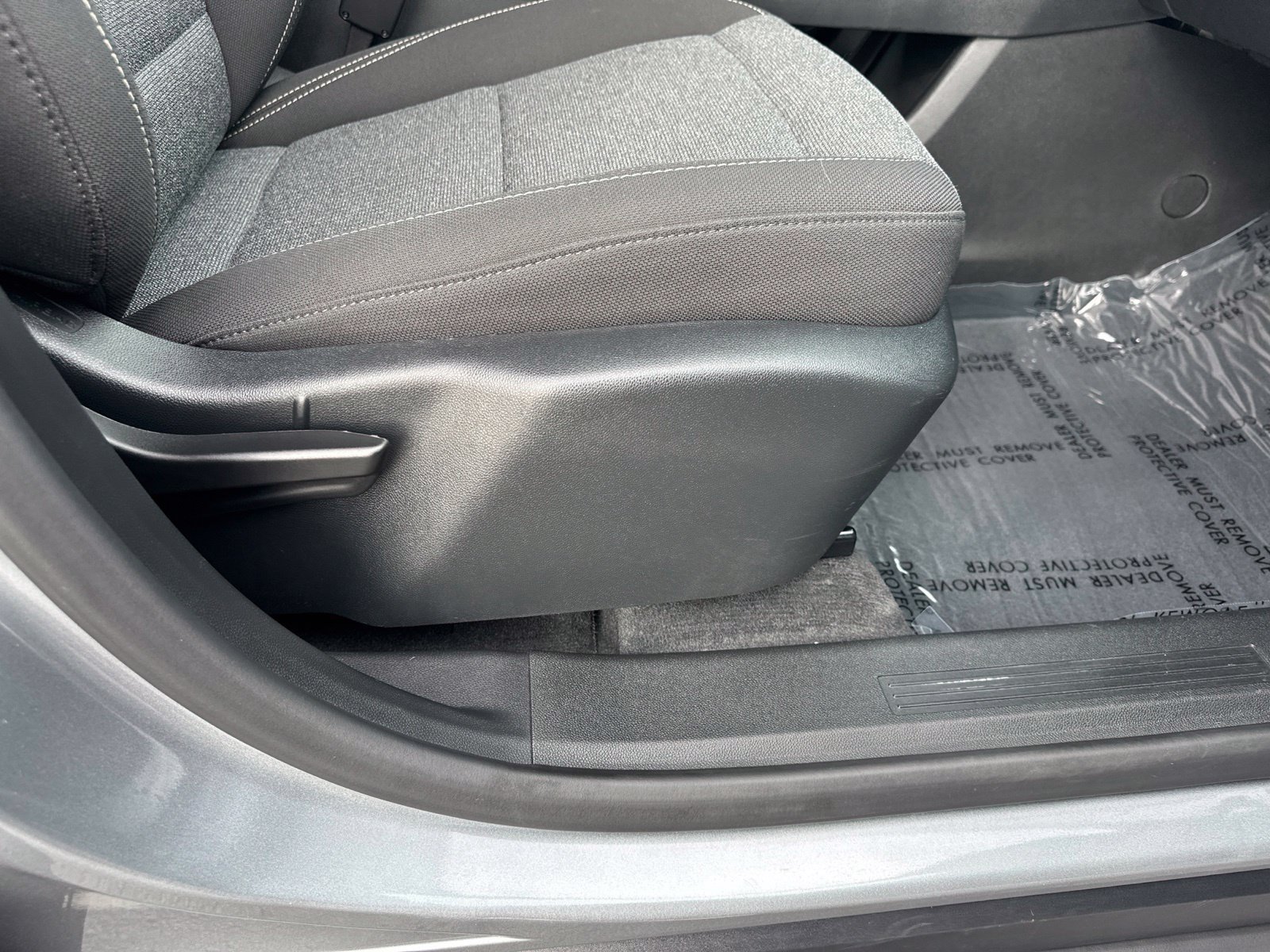 Used 2026 Silver GMC Elevation image 37