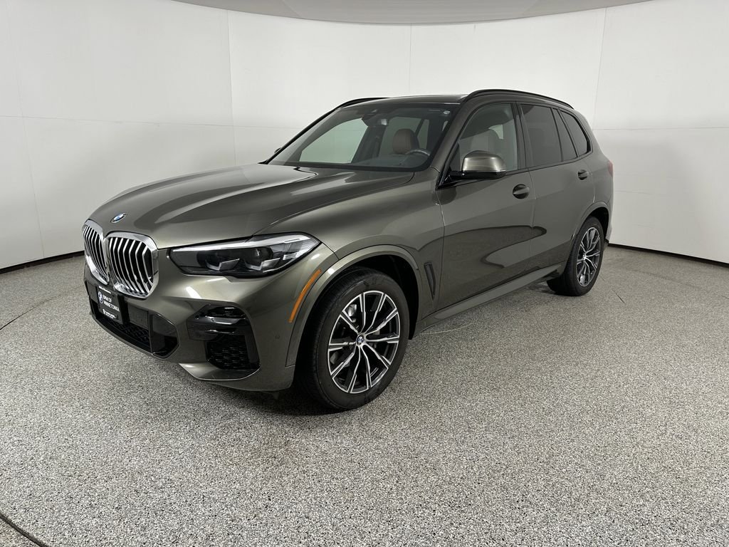 Used 2022 Manhattan Green Metallic BMW xDrive40i image 1